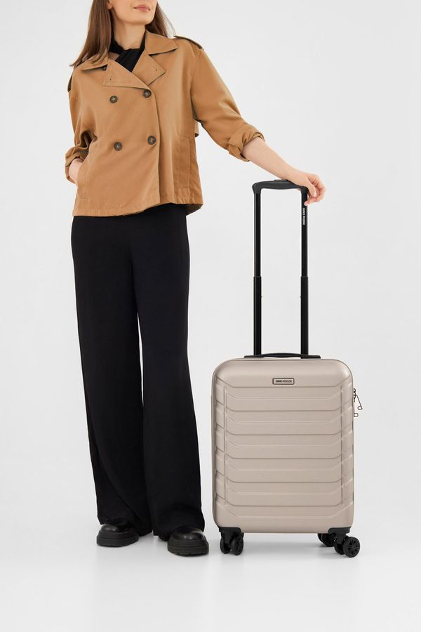 Gino Rossi Куфар Gino Rossi ЗЛАТИСТ