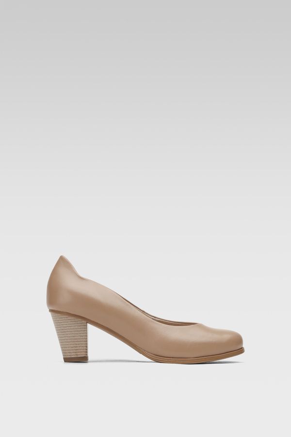 Lasocki Елегантни обувки Lasocki Бежов