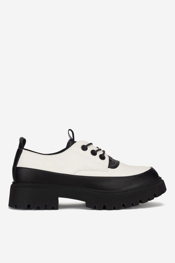 DeeZee Половинки обувки DeeZee БЯЛ