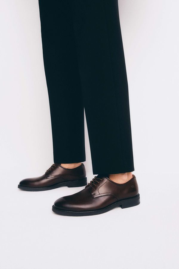 Gino Rossi Половинки обувки Gino Rossi СВЕТЛОКАФЯВ