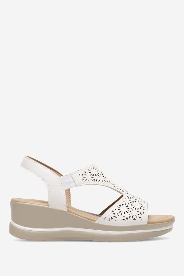 Clara Barson Сандали Clara Barson БЯЛ