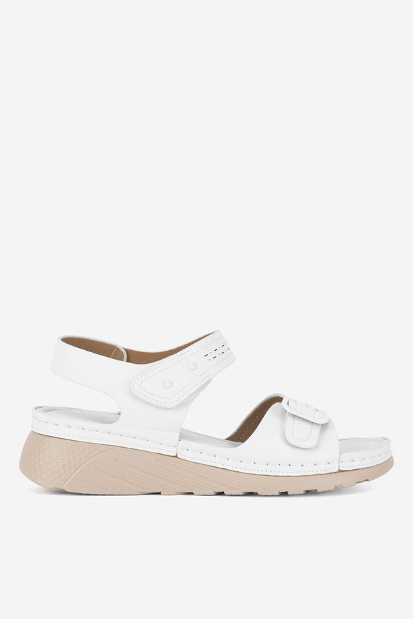 Clara Barson Сандали Clara Barson БЯЛ