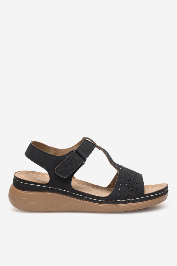 Clara Barson Сандали Clara Barson ЧЕРЕН