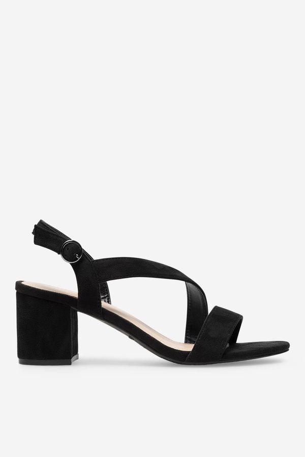 Clara Barson Сандали Clara Barson ЧЕРЕН