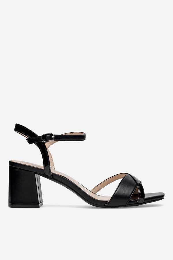 Clara Barson Сандали Clara Barson ЧЕРЕН