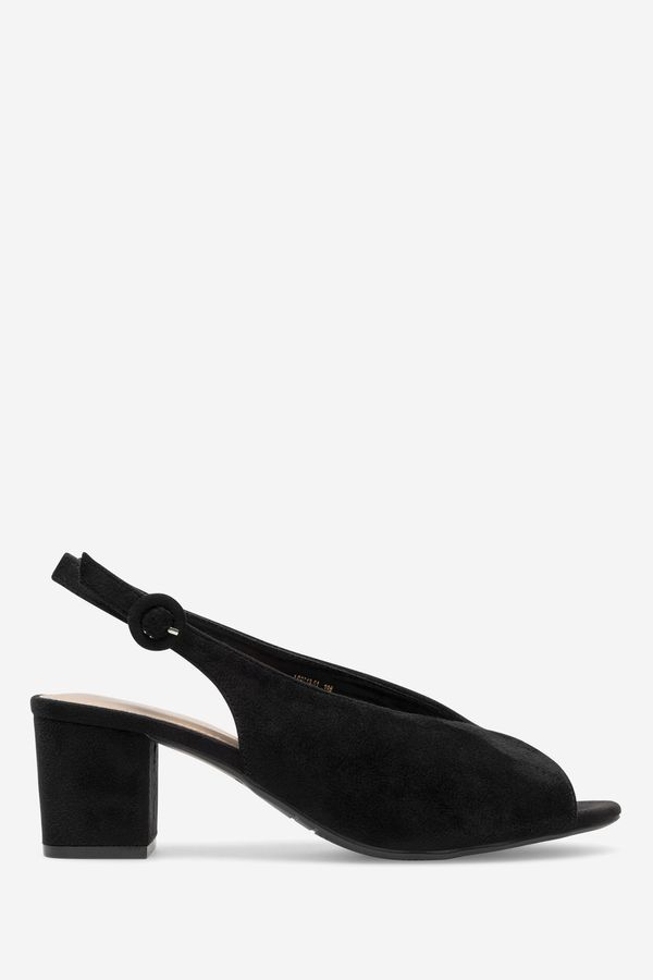 Clara Barson Сандали Clara Barson ЧЕРЕН