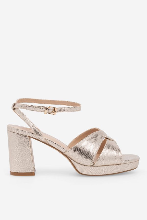 Clara Barson Сандали Clara Barson ЗЛАТИСТ