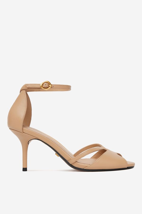 Gino Rossi Сандали Gino Rossi БЕЖОВ