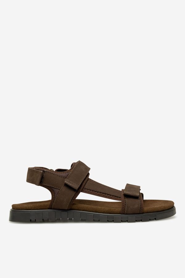 Lasocki Сандали Lasocki ТЪМНОКАФЯВ