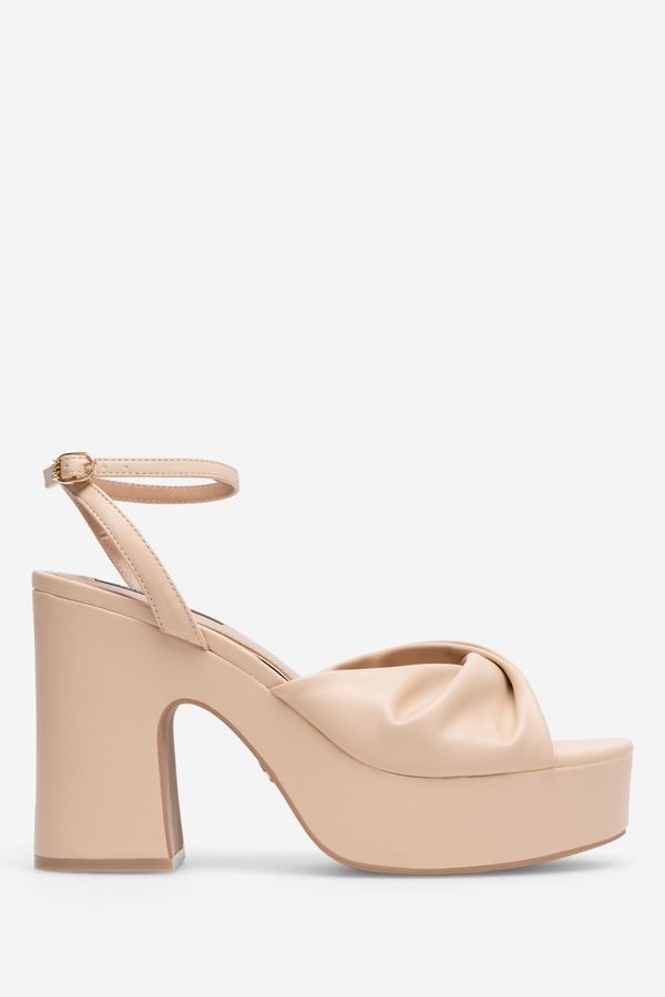 NINE WEST Сандали NINE WEST БЕЖОВ