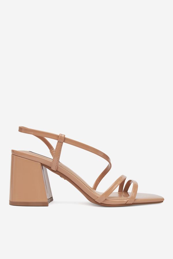 NINE WEST Сандали NINE WEST ТЪМНОБЕЖОВ