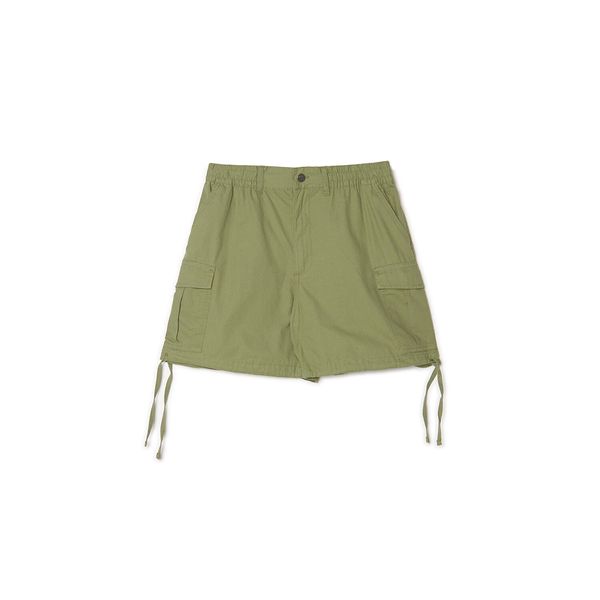 Cropp Cropp - Изчистени къси панталони - кафеникаво зелено