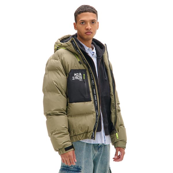 Cropp Cropp - Капитонирано яке puffer с качулка - светломаслинено