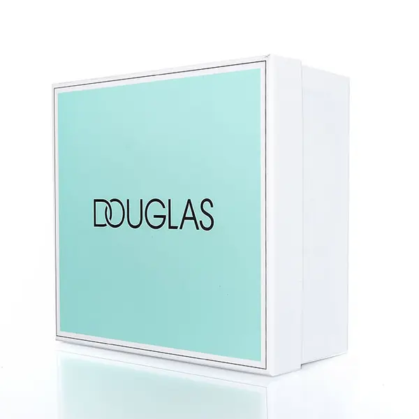 Douglas|Beautyzone Луксозна кутия за подарък DOUGLAS. Цвят мента и бяло. Размери 20 x 19 x 9 см
