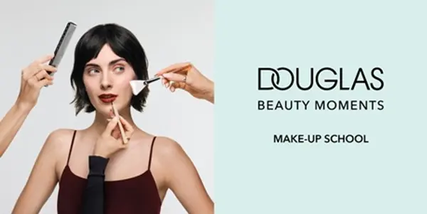 Douglas Service Ваучер за индивидуална сесия MAKE-UP school