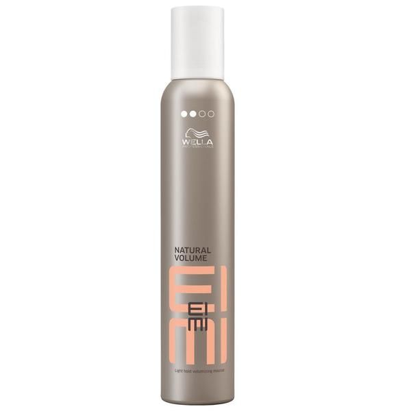 Wella Professionals Пяна за обем и гъвкава фиксация - Wella Eimi Natural Volume Mousse 500 мл