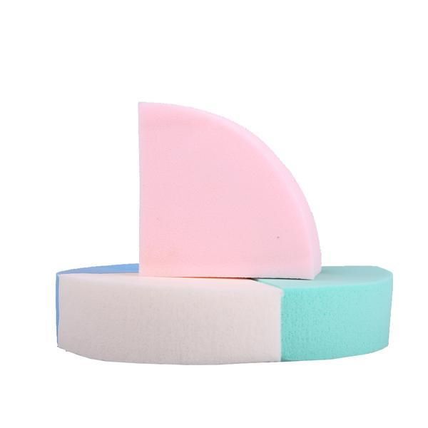 Lila Rossa Триъгълни гъби за грим в различни цветове Lila Rossa, 4 бр