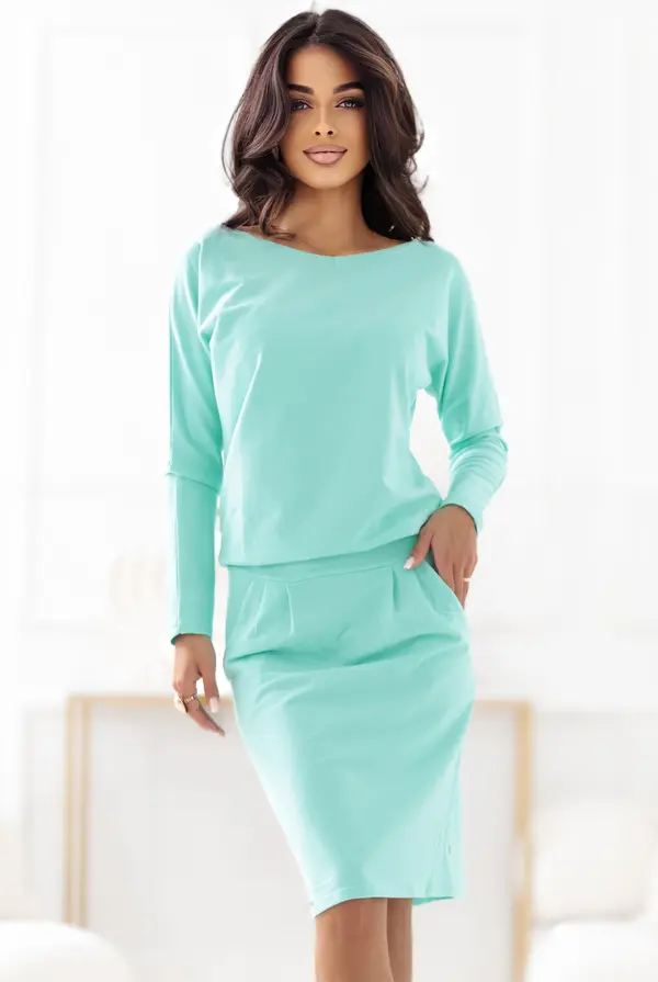 NUMOCO 189-12 Long-sleeved sweatshirt dress with pockets – comfortable cut with a low neckline at the back – mint