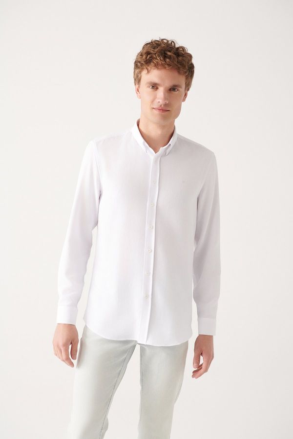 Avva Avva Men's White Button-Down Collar Textured Cotton Shirt