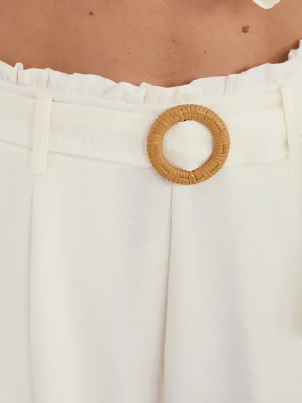 Sublevel Бели летни шорти с джобове