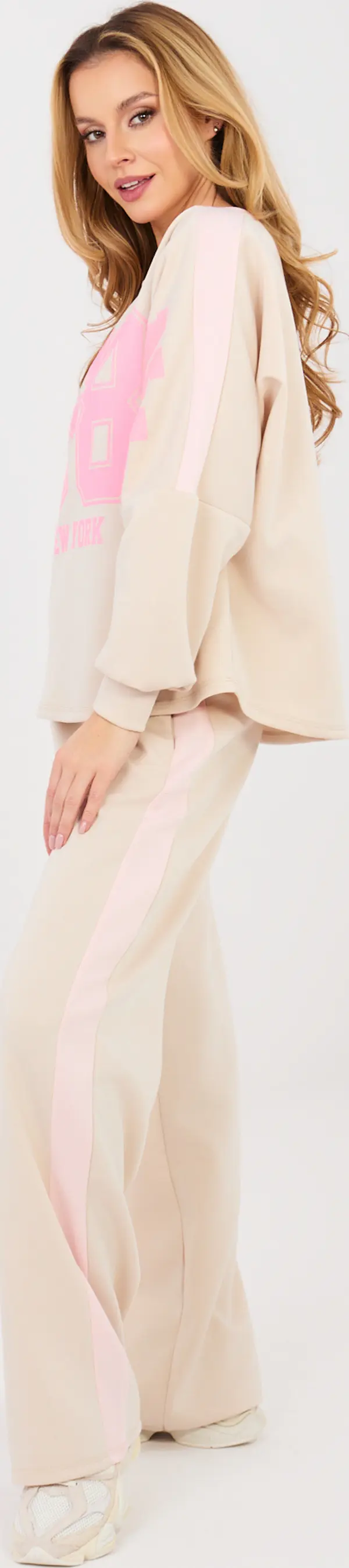 RUE PARIS Бежов комплект с розови детайли