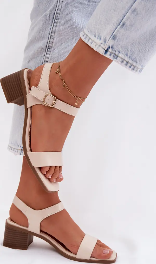 Boto Бежови дамски сандали на платформа Boto