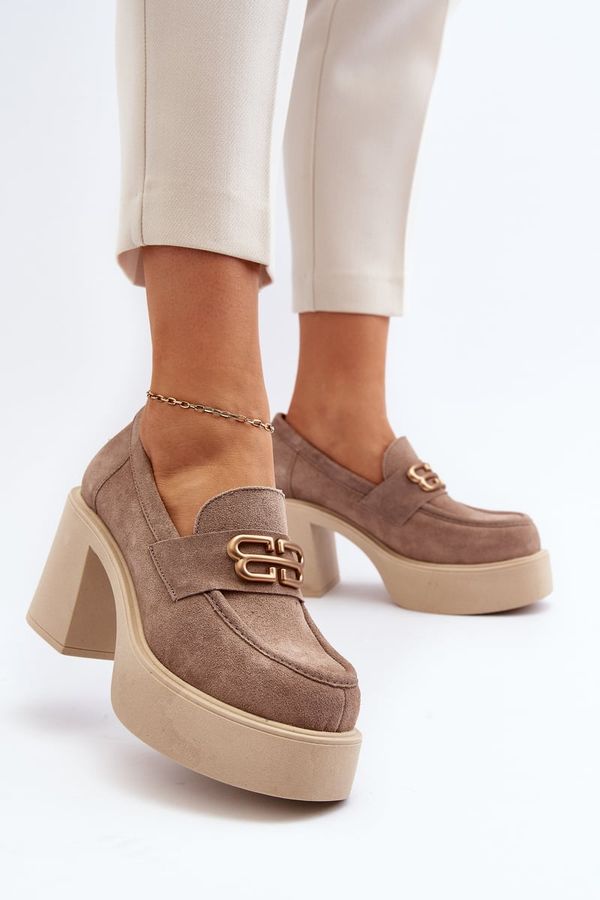 Zazoo Бежови дамски велурени обувки Zazoo 20170