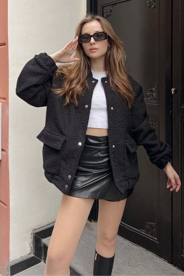 Bianco Lucci Bianco Lucci Дамски двойни джобове Спайдърмен плат палто с копче закопчалка.