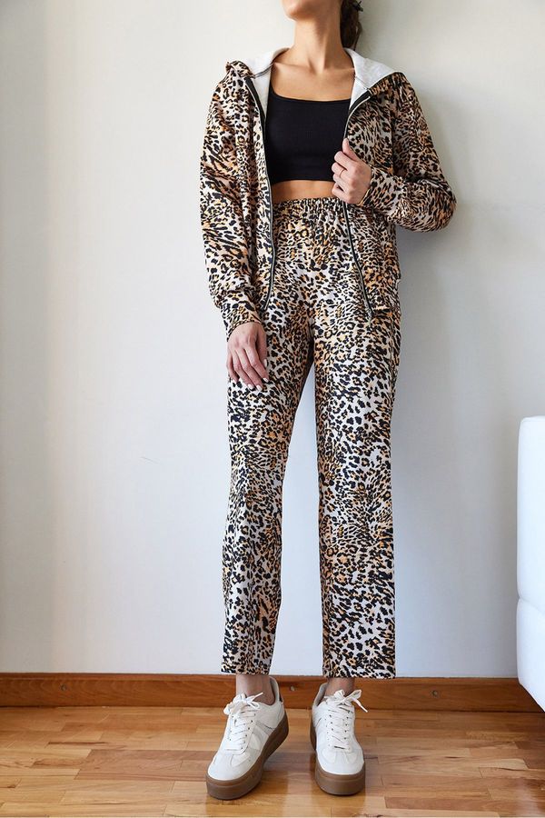 Bianco Lucci Bianco Lucci Leopard Patterned Top and Bottom Set Mbms048