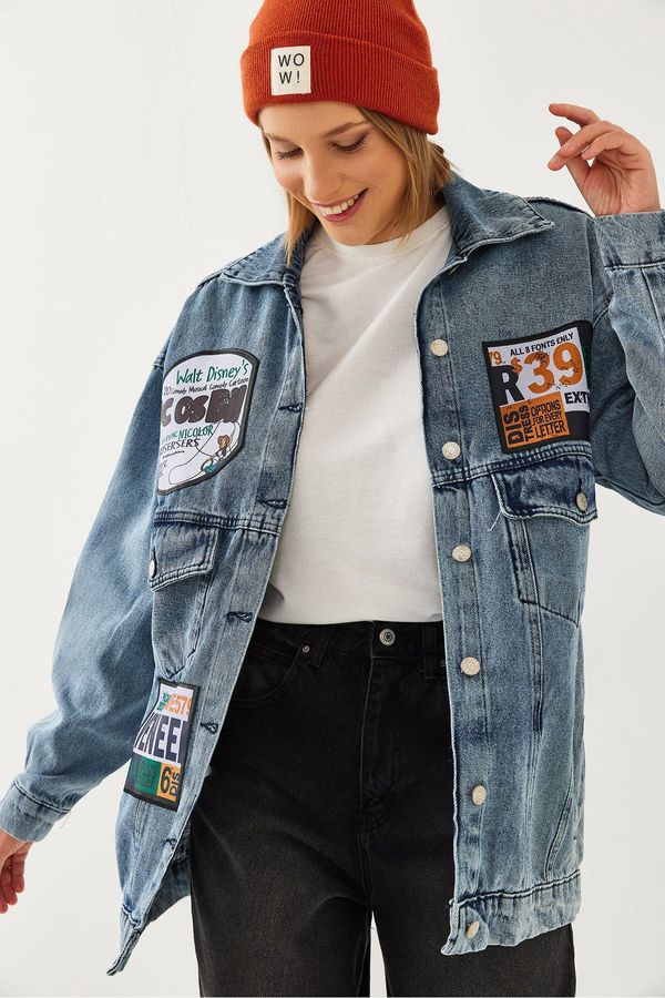 Bianco Lucci Bianco Lucci Women's 3 Printed Crest Denim Jacket