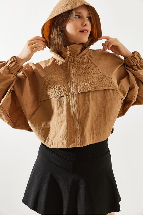 Bianco Lucci Bianco Lucci Women's Back Flap Hooded Raincoat MBMS001