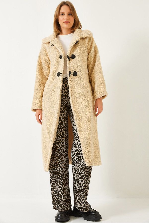 Bianco Lucci Bianco Lucci Women's Buttoned Lined Belted Teddy Coat 938127