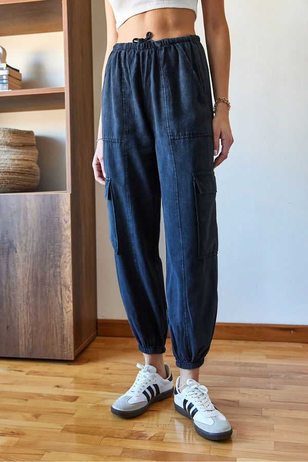 Bianco Lucci Bianco Lucci Women's Cargo Pocket Trousers with Elastic Waist 36314