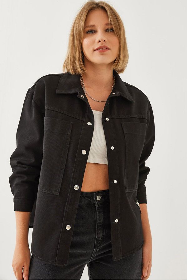 Bianco Lucci Bianco Lucci Women's Double Pocket Embroidered Gabardine Shirt 4462