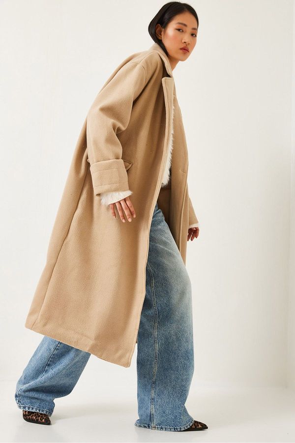 Bianco Lucci Bianco Lucci Women's Double Pocket Sleeve Folded Cashmere Coat 38138