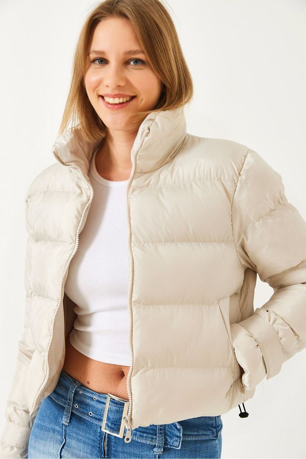 Bianco Lucci Bianco Lucci Women's Elastic Waist Pocket Velcro Sleeve Crop Puffer Jacket 938131
