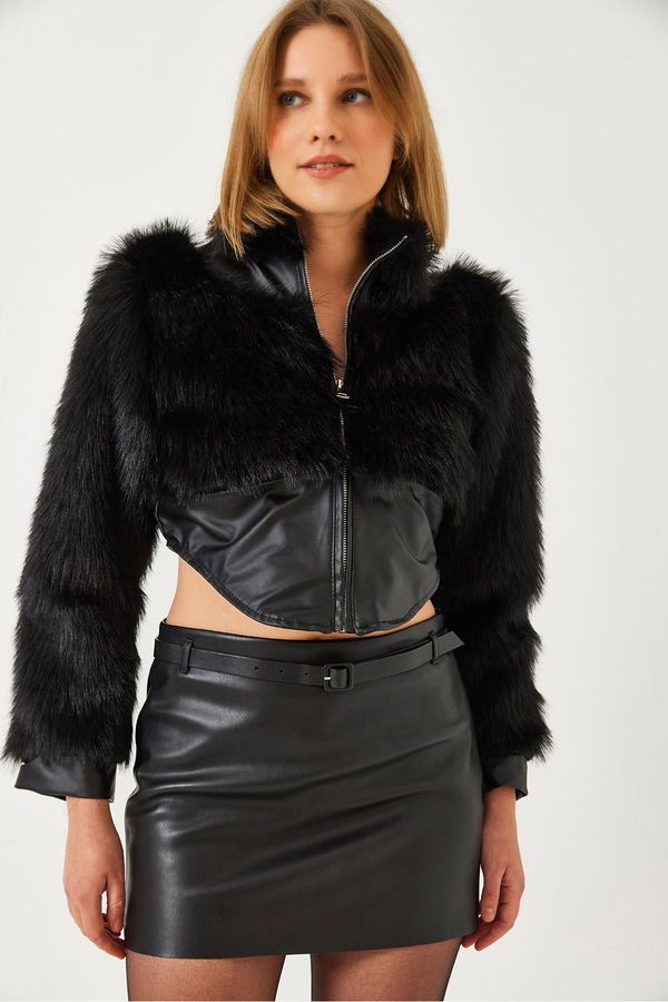 Bianco Lucci Bianco Lucci Women's Leather Garni Detailed Crop Faux Fur Jacket 2622