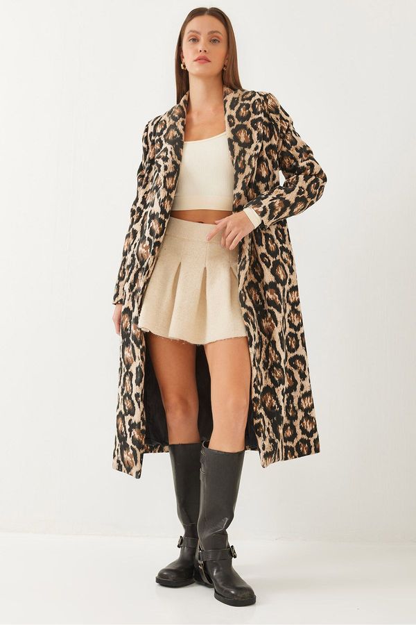 Bianco Lucci Bianco Lucci Women's Leopard Patterned Shawl Collar Detail Cashmere Coat 2476