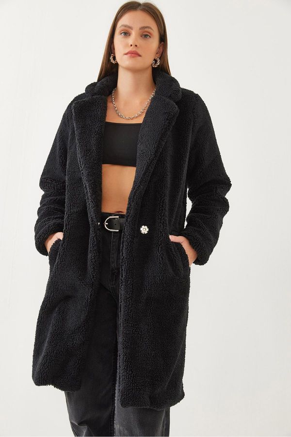 Bianco Lucci Bianco Lucci Women's Lined Pocket Plush Coat 2427