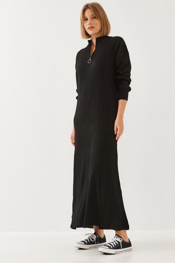 Bianco Lucci Bianco Lucci Women's Long Knitted Dress with Zipper Collar 15839