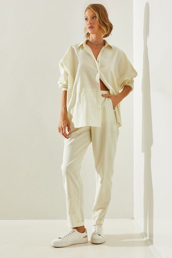 Bianco Lucci Bianco Lucci Women's Self-Patterned Shirt Top-Bottom Set DT340002