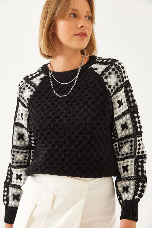 Bianco Lucci Bianco Lucci Women's Sleeve Patterned Knitwear Sweater