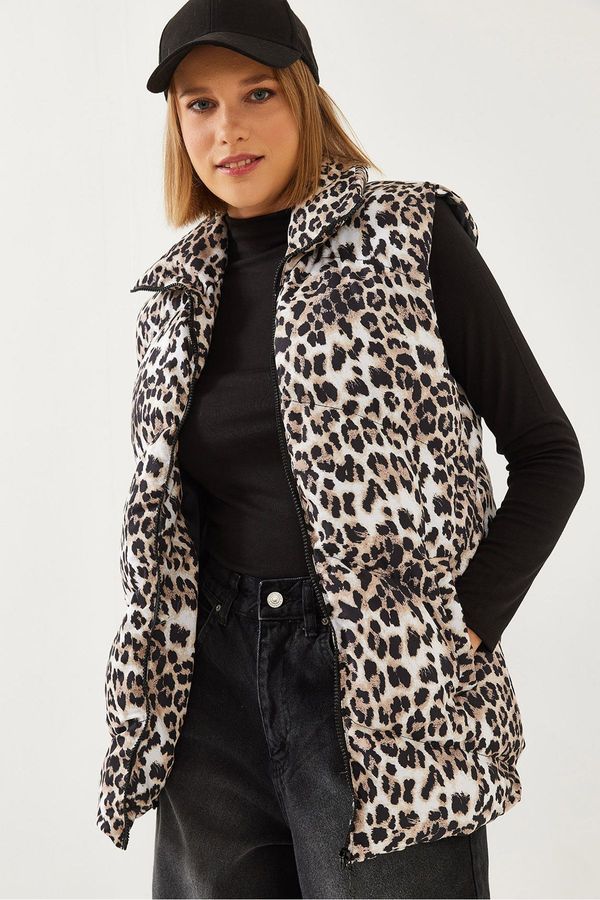 Bianco Lucci Bianco Lucci Women's Turtleneck Leopard Print Puffer Vest 938128