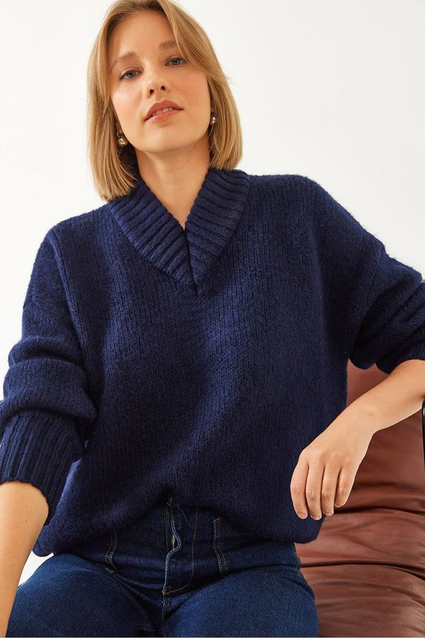 Bianco Lucci Bianco Lucci Women's V Neck Knitted Sweater