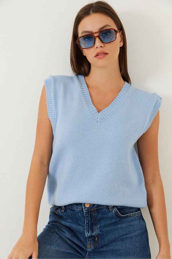 Bianco Lucci Bianco Lucci Women's V Neck Knitted Sweater