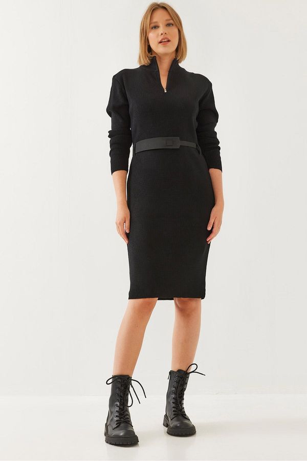 Bianco Lucci Bianco Lucci Women's Zippered Belted Long Knit Dress