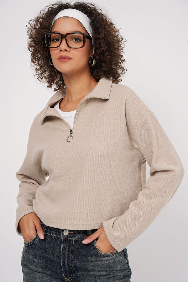 Bigdart Bigdart 55449 Zippered Collar Knitted Sweatshirt - Cream