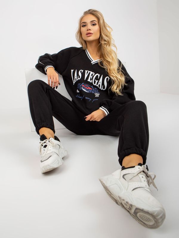 Fashionhunters Black oversized tracksuit with print