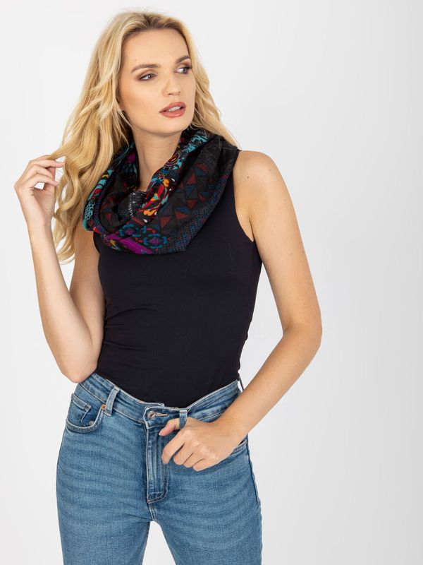 Fashionhunters Black scarf with prints