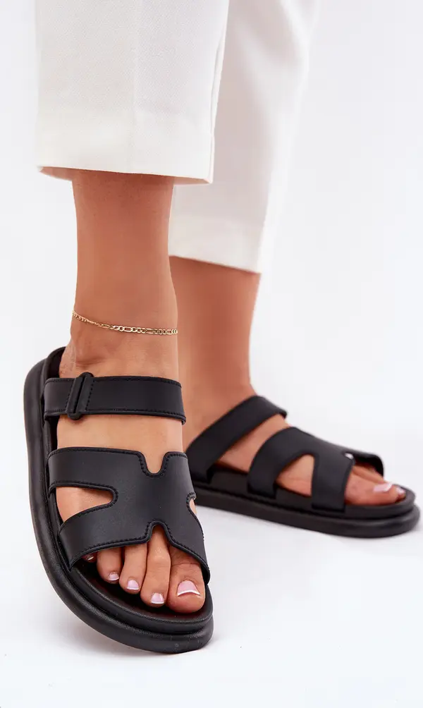 Boto Boto Гумени чехли за жени с лента черни Tavirae